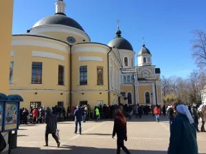 Как да стигнем до мощите Матрона на часовете за посещение Москва, Санкт Матрона Московская