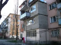 Как да направите балкона с ръцете си, видео инструкции, особено разширение и балкона на първия (балкона) Как да направите балкона с ръцете си, видео обучение, по-специално разширение и тераса на първия