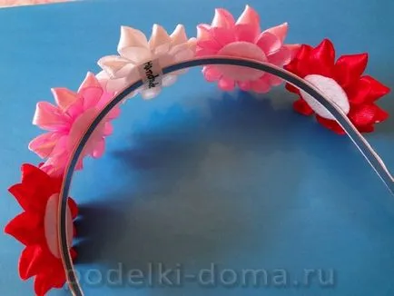 Как да си направим пръстен на цветя със собствените си ръце, кутия идеи и семинари