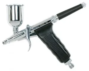 Airbrush egy autó a kezével, lépésről lépésre (a) Airbrush egy autó a kezével, lépésről lépésre