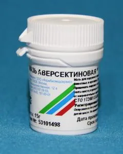Акар папагал като chelit от домашни птици, превенция (клюн зона около очите) Акар папагал като chelit от домашни птици, превенция