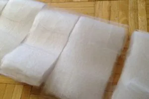 ангел носия със собствените си ръце