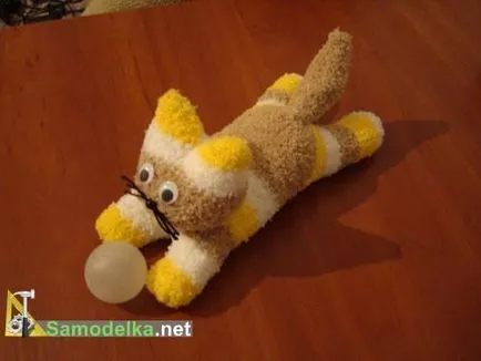 Cat чорапи от ръцете му