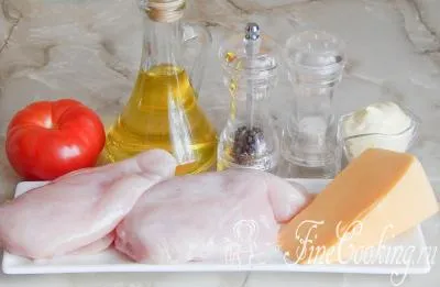 Пилешки пържоли с домати и сирене - рецептата със снимка