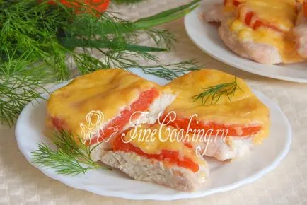 Пилешки пържоли с домати и сирене - рецептата със снимка