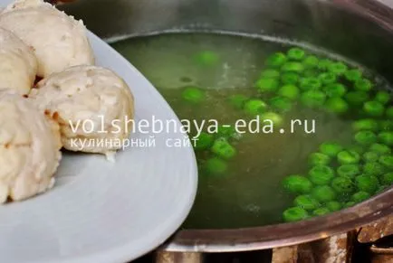 пилешки кнедли