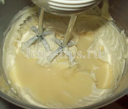 Торта с крем от масло и кондензирано мляко, вкусни рецепти със снимки