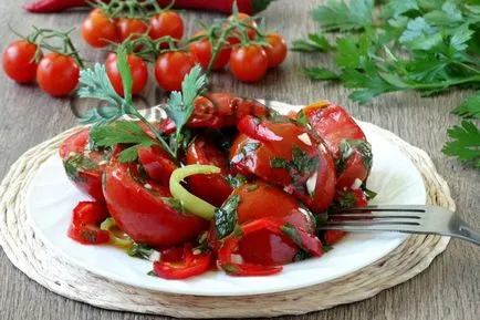 Мариновани домати бързо хранене с чесън - стъпка по стъпка рецепта със снимки, закуска (за бързо хранене мариновани домати) Мариновани домати бързо хранене с чесън - стъпка по стъпка рецепта със снимки закуски
