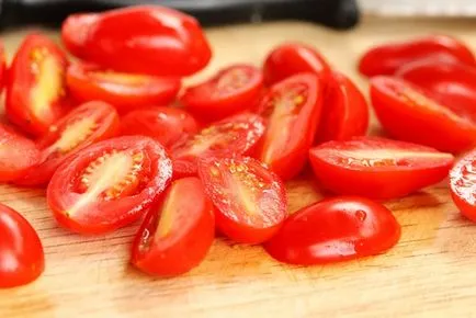 Моите рецепти вкусна салата от зеле с моркови и домати