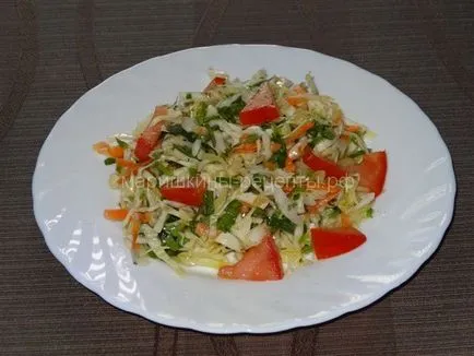Моите рецепти вкусна салата от зеле с моркови и домати