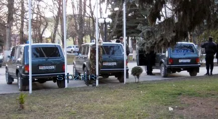 Autonumbers Dél-Oszétia - rendszámtábla - helyszínen a jelzett teljesítmény (villogók) Autonumbers Dél-Oszétia - rendszámtábla - helyszínen a jelzett teljesítmény