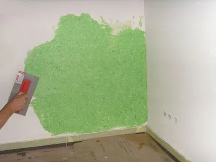 Декорация на стените течен тапет