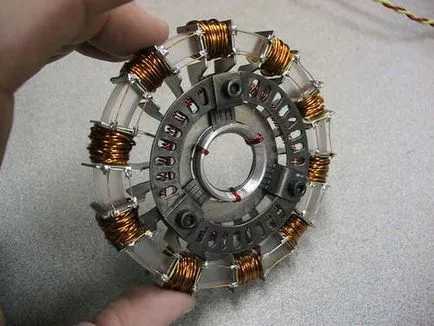 Лично реактор Iron Man 