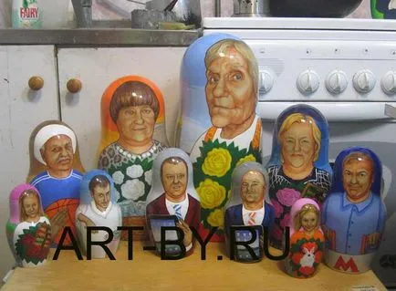 Подарък баба с ръцете си на рождения ден на своята внучка Фото & Видео (ръце) Подарък баба с ръцете си на рождения ден на внучката си снимки и видео