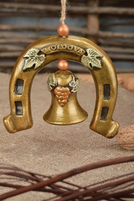 Подкова - майсторски клас при стъпки и фото примери в интериора