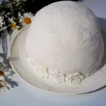 Обикновено шапка плетене на една кука за начинаещи needlewomen