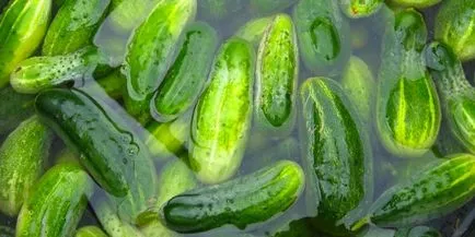 Саламура за краставици на 1 литър вода - в рецептата за кутии зимата литър