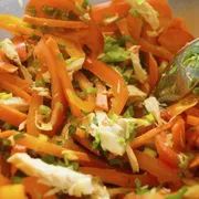 Салата с чушка, домат и сирене рецепта със снимки