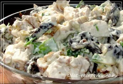 Салата с пиле, сини сливи и орехи селекция от най-вкусните рецепти - вкусни рецепти