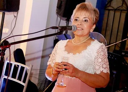 майки думата на сватбата на дъщеря си