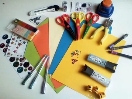 Scrapbooking къде да започне създаването на пощенски картички и албуми (хобита и интереси) Scrapbooking, където да започнете да създавате поздравителни картички и албуми
