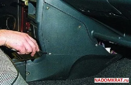 Премахване на арматурното табло на 2114 торпедото как да разглобявате