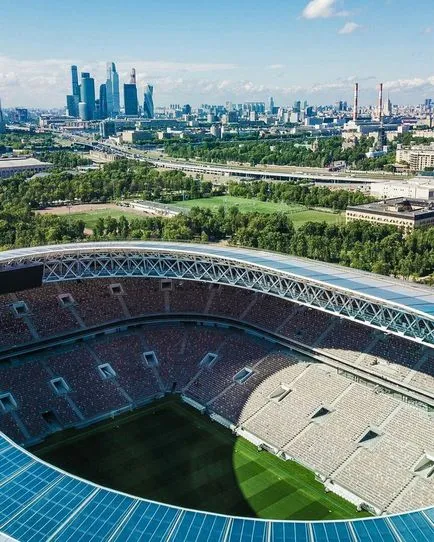 Лужники стадион, София
