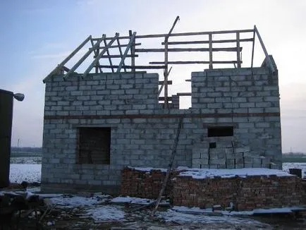 Изграждане на къща от пяна блокове