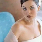 Булчински прически с диадема