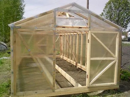 Greenhouse на дървен материал дървен материал да се изгради със собствените си ръце, а 50x50 и подробна схема на оранжерията,