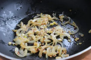 Задушени свински ребра с картофи - рецепта със стъпка по стъпка снимки за това как да се подготвят