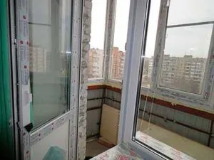 Инсталиране на балконската врата с прозорец с ръце (прозорец балконска врата) Инсталиране на балконската врата с прозорец с ръце