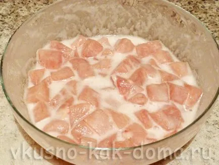 Delicious, като у дома си! Пиле тайландски, черен пипер и ананаси (супени лъжици растително масло) Delicious, като у дома си! Пиле в тайландски, с ананас и чушки