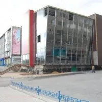 Влизайки в къщата в експлоатация на апартамента и самостоятелна