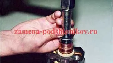 Смяна на лагерите на генератора ВАЗ 2114 (2115, 2113) със собствените си ръце (им) Смяна на лагерите на генератора ВАЗ 2114 (2115, 2113) със собствените си ръце