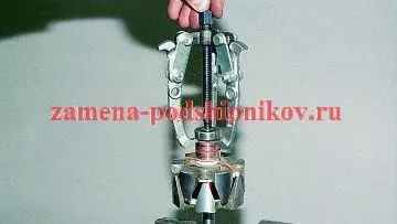 Смяна на лагерите на генератора ВАЗ 2114 (2115, 2113) със собствените си ръце (2115) Смяна на лагерите на генератора ВАЗ 2114 (2115, 2113) със собствените си ръце