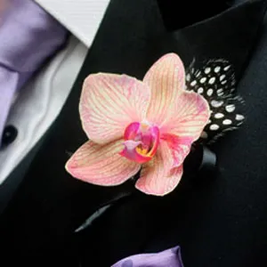 Boutonniere a kezüket rostanyagok és a gyűjtemény inspirációt