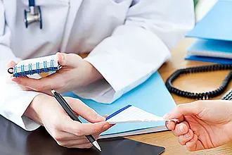 Gyakori torokgyulladást felnőtteknél - maradandó mandulagyulladás és mit kell csinálni (felnőtt) Gyakori torokgyulladást felnőtteknél - maradandó mandulagyulladás és mit kell csinálni