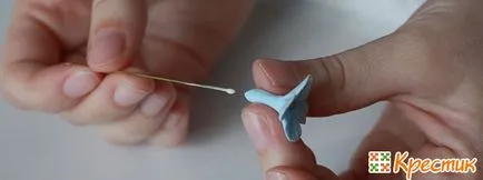 Boutonniere a vőlegény a kezüket