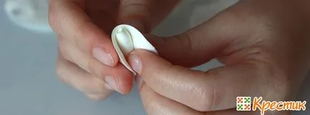 Boutonniere a vőlegény a kezüket