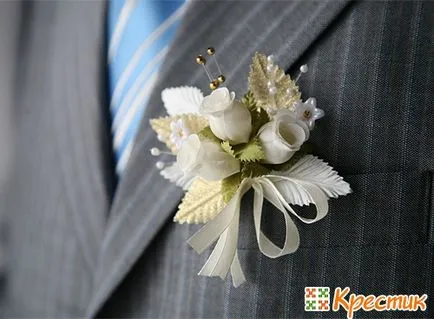 Boutonniere a vőlegény a kezüket
