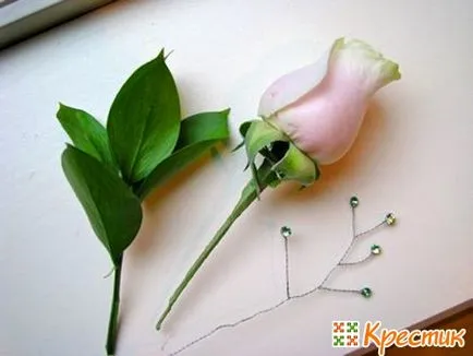 Boutonniere a vőlegény a kezüket