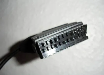 Belsis LLC - HDMI, SCART, RCA, USB, DVI-D, автоматичен звук, кар аудио