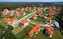 Вилата е различен от частен дом, градина, крайградски, обикновен