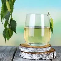Колко полезна бреза сок