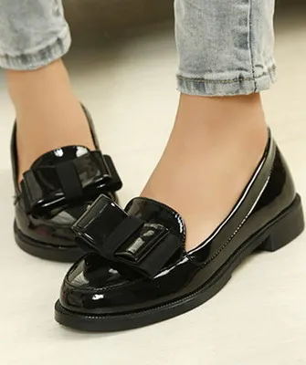 Какво е това - дамски обувки Loafer снимка, се различават от Lofer траверси
