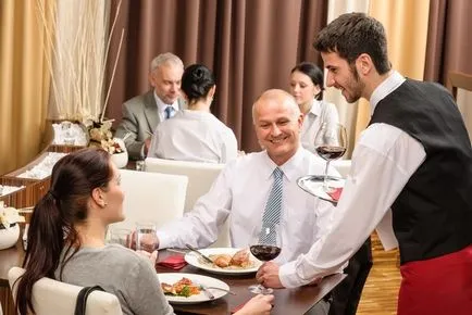 Ahogy az egyik menni egy étterembe Ahogy az egyik menni egy étterembe