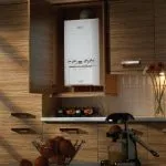 дизайн кухня с газов котел върху изображението на стена