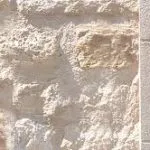 Етапи на възстановяване на мазилка са паднали от стената