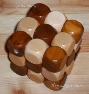 Puzzle - дървен куб змия